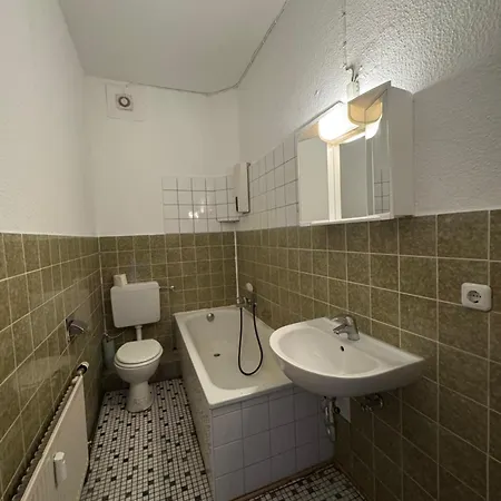 Апартаменты Downtown Monteurs Ferienunterkunft